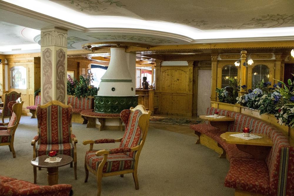 Hotel St. Raphael Madonna エクステリア 写真