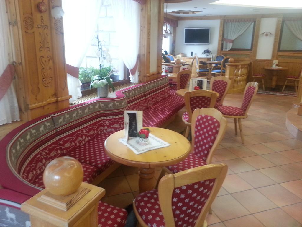 Hotel St. Raphael Madonna エクステリア 写真
