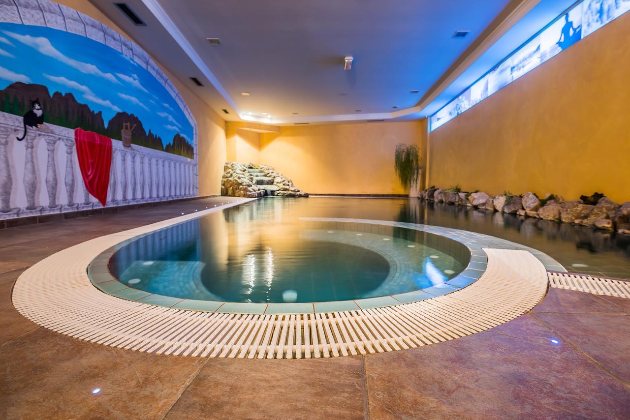 Hotel St. Raphael Madonna エクステリア 写真